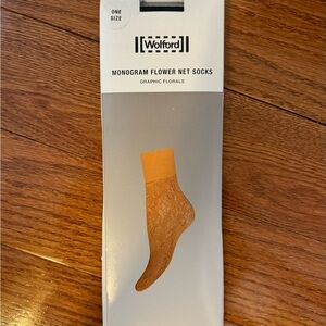 Wolford Monogram Flower Net Socks - BLACK